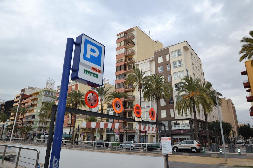 Apartamentos Marina Suites Grao de Castellon Exteriör bild